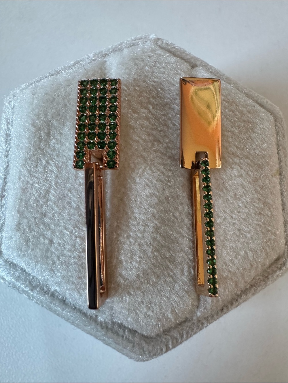 14K 585 Rolled Rose Gold Dangle Earrings